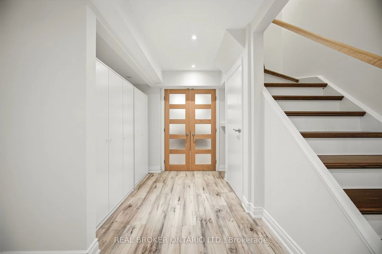 3277, Paul Henderson, Churchill Meadows, Mississauga