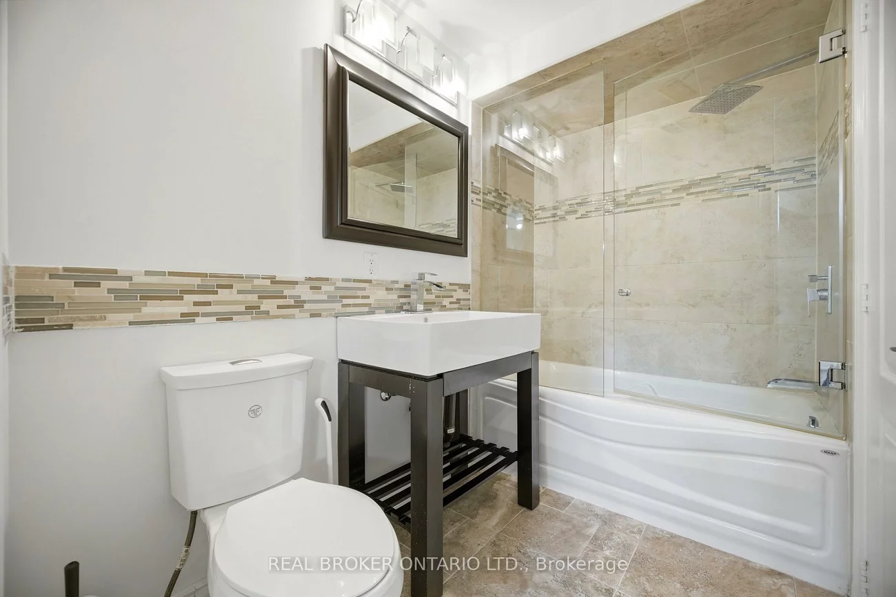 3277, Paul Henderson, Churchill Meadows, Mississauga