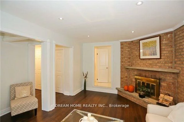 2425, Carlanne, Erindale, Mississauga