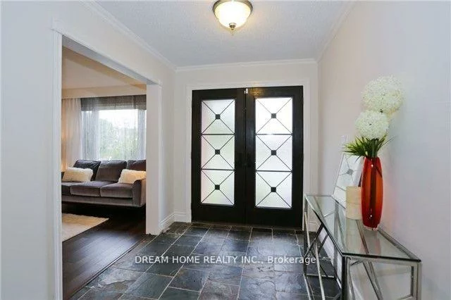 2425, Carlanne, Erindale, Mississauga