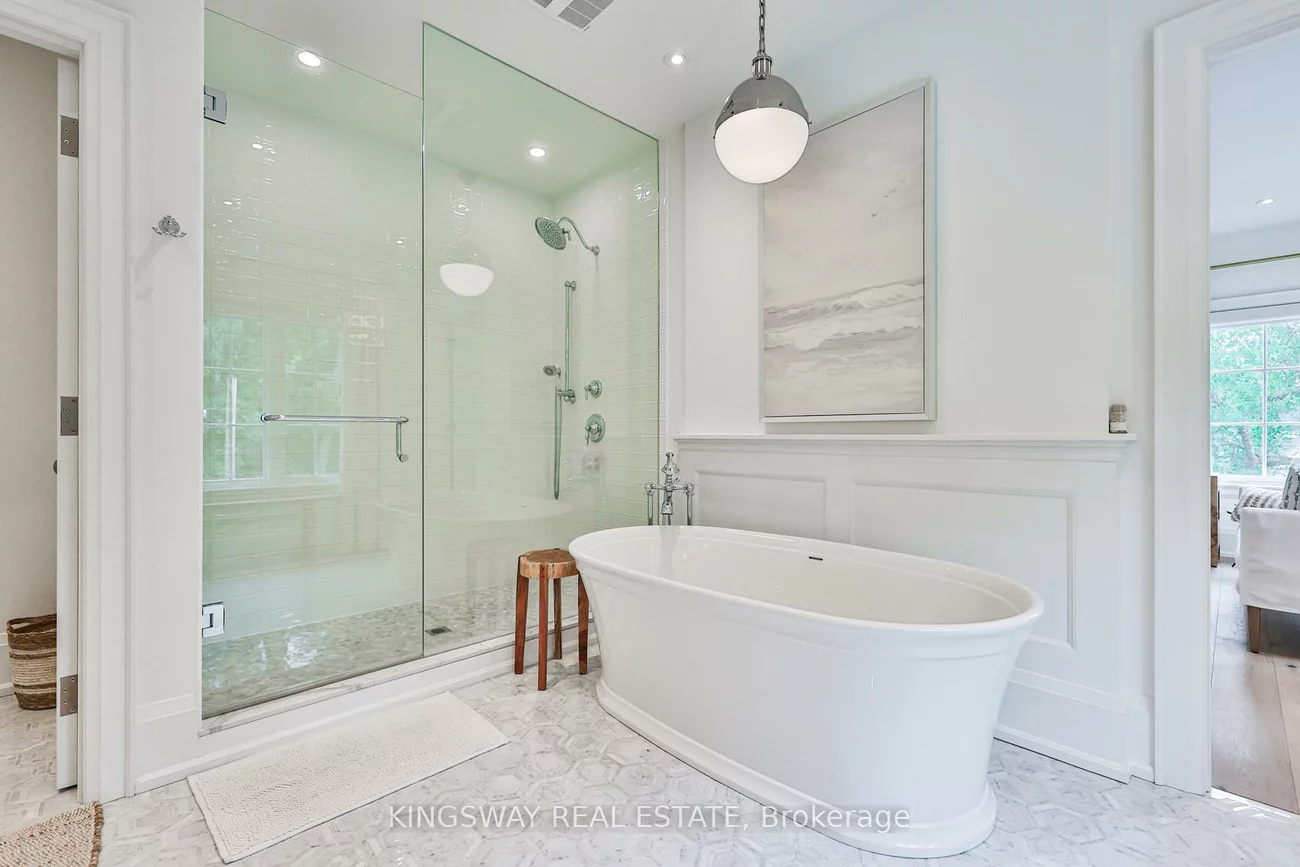 993, Albertson, Lorne Park, Mississauga