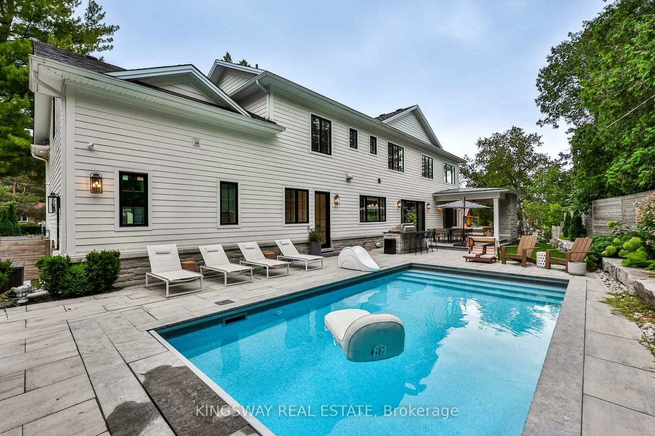 993, Albertson, Lorne Park, Mississauga