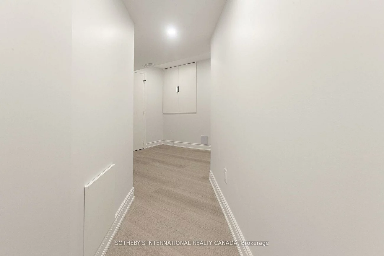 1182, Blueheron, East Credit, Mississauga