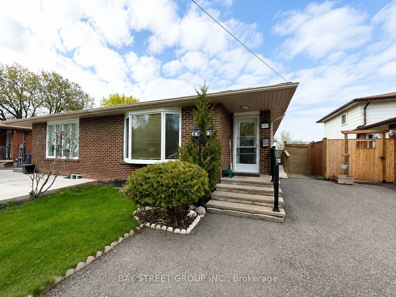 137, Bonham, Streetsville, Mississauga