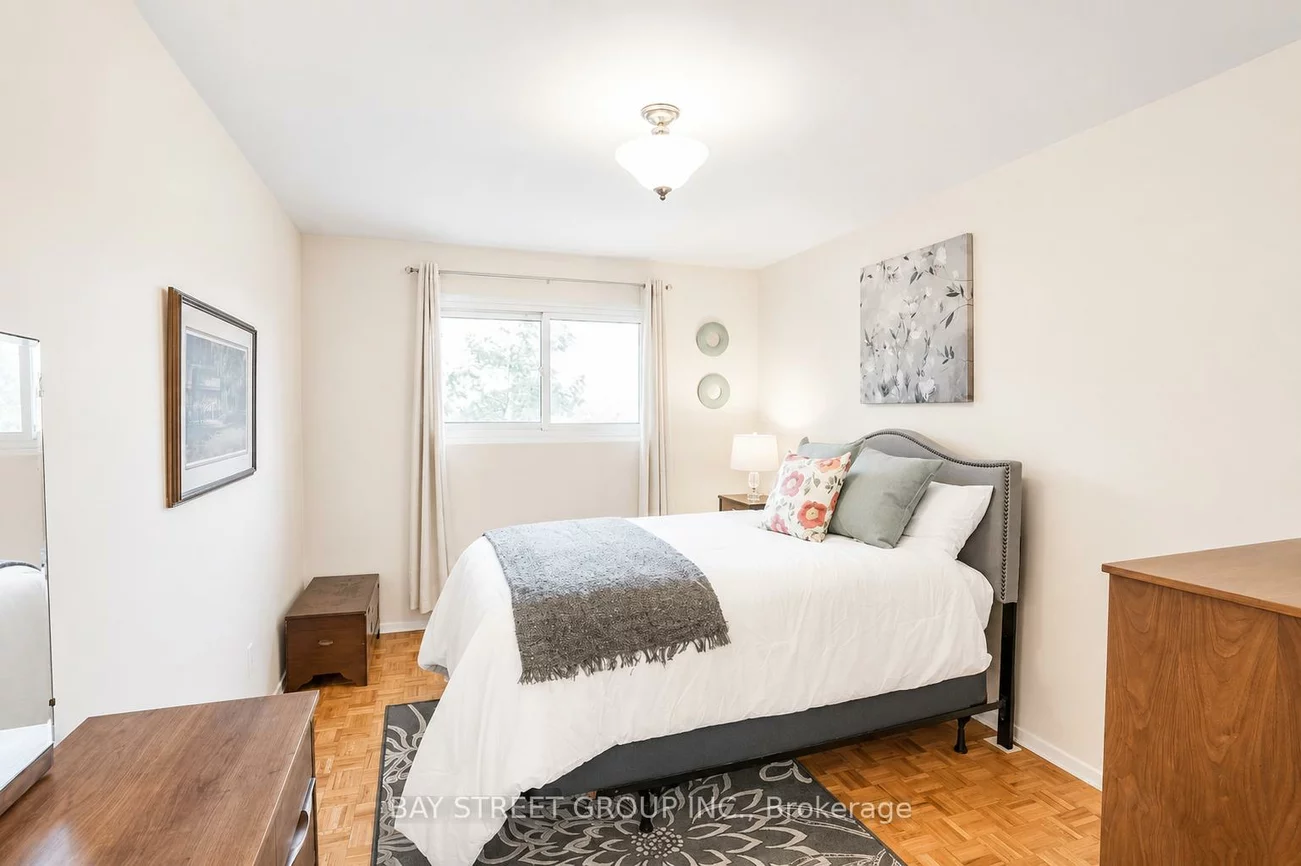 137, Bonham, Streetsville, Mississauga