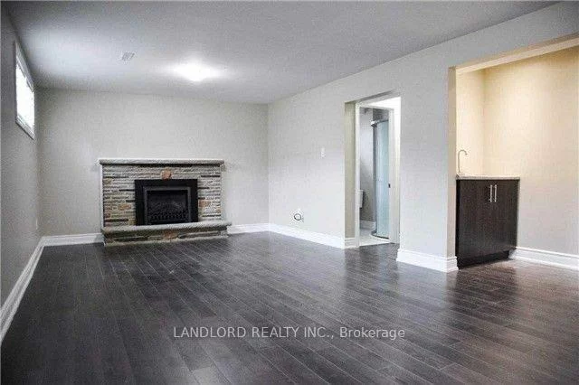 1130, Melton, Lakeview, Mississauga