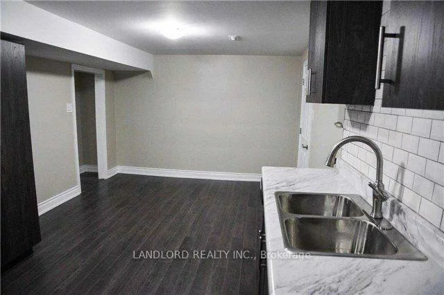 1130, Melton, Lakeview, Mississauga