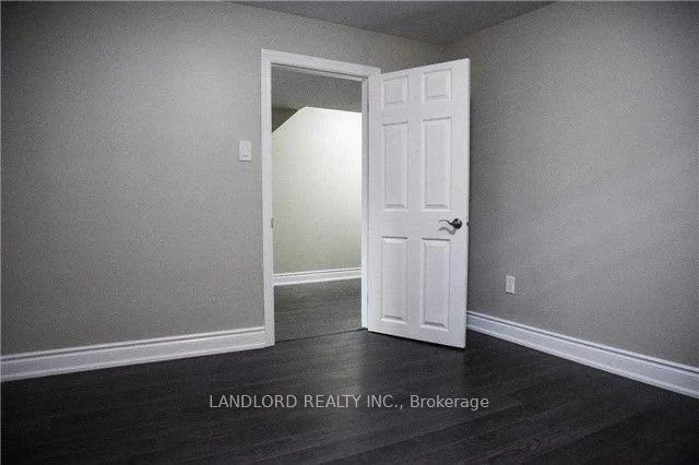 1130, Melton, Lakeview, Mississauga