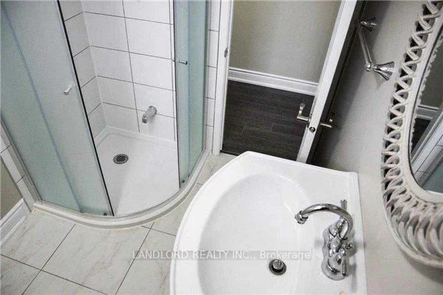 1130, Melton, Lakeview, Mississauga