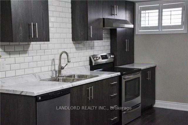 1130, Melton, Lakeview, Mississauga