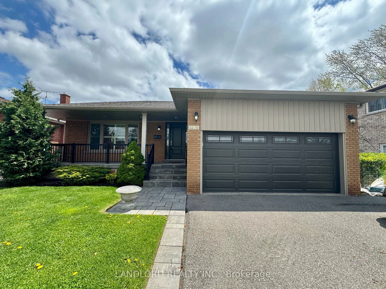 1130, Melton, Lakeview, Mississauga