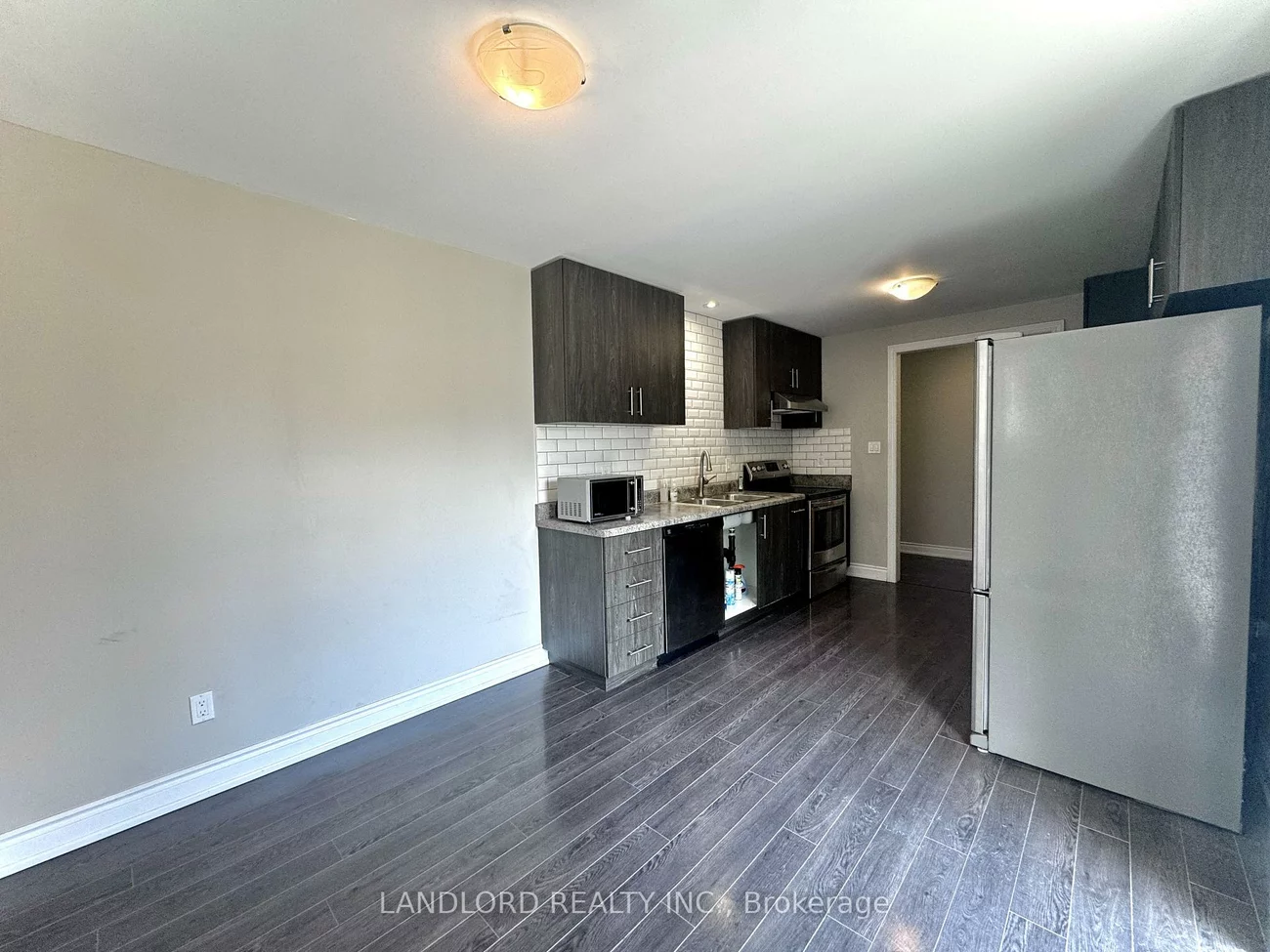1130, Melton, Lakeview, Mississauga