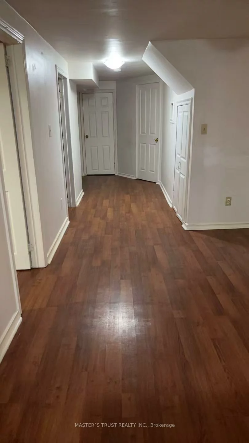 481, Luzon, Fairview, Mississauga