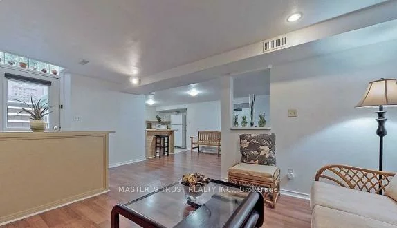 481, Luzon, Fairview, Mississauga