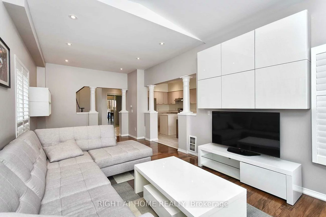 7240, Village, Meadowvale Village, Mississauga