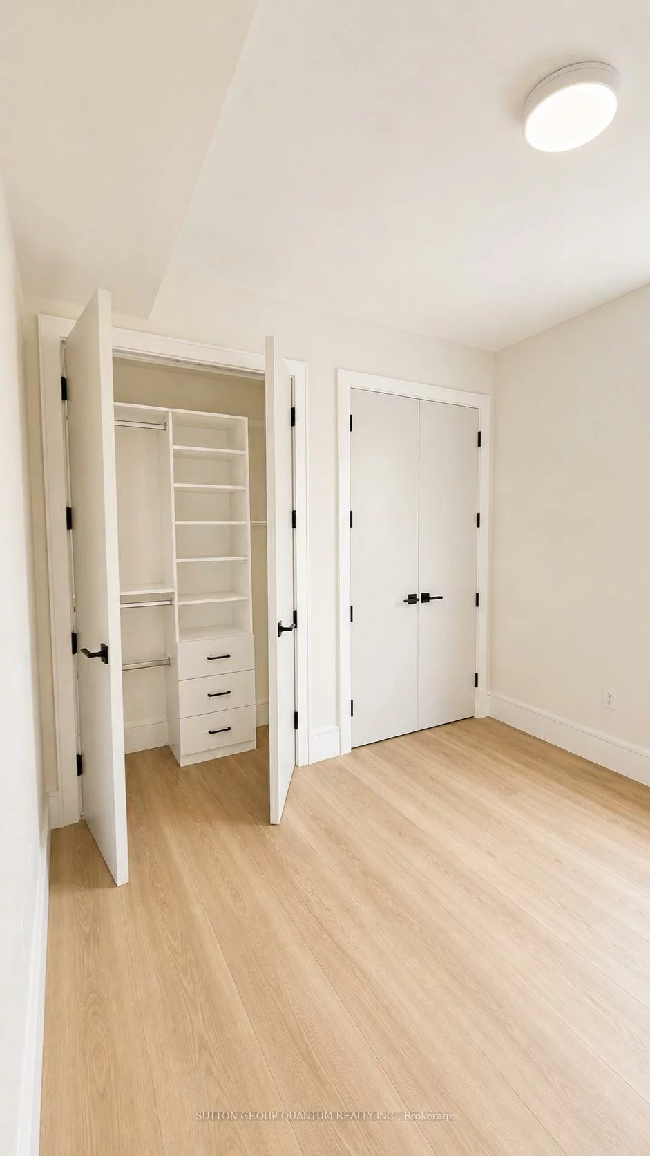 43, Elmwood, Port Credit, Mississauga