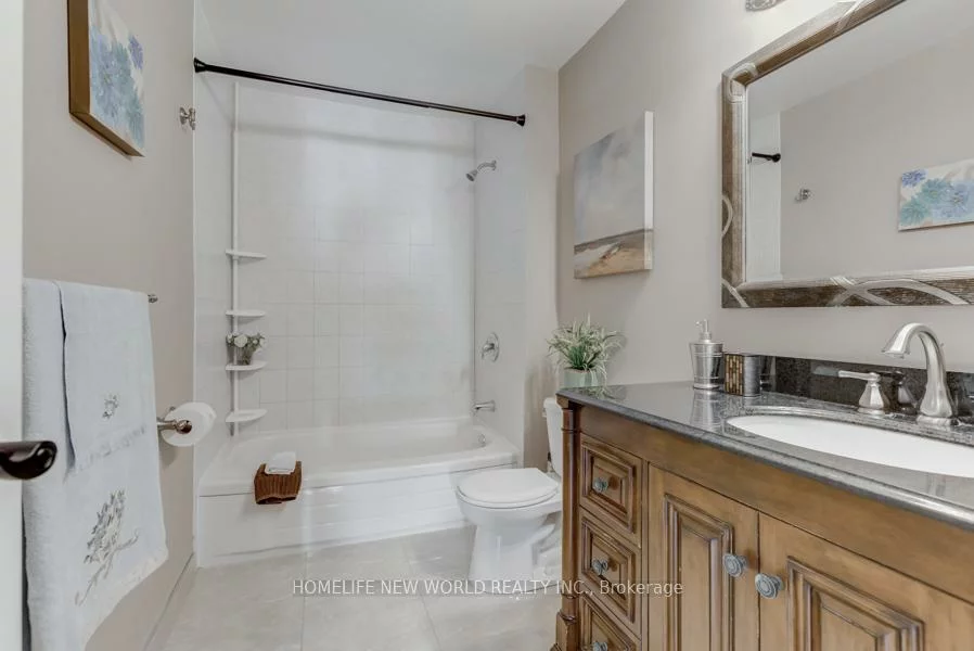 1207, Verhoeven, Erindale, Mississauga