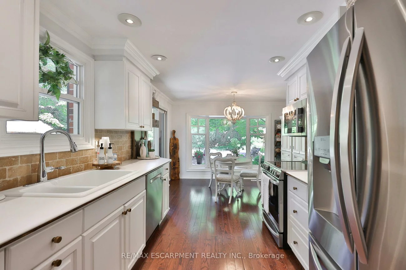 3555, Kingbird, Erin Mills, Mississauga