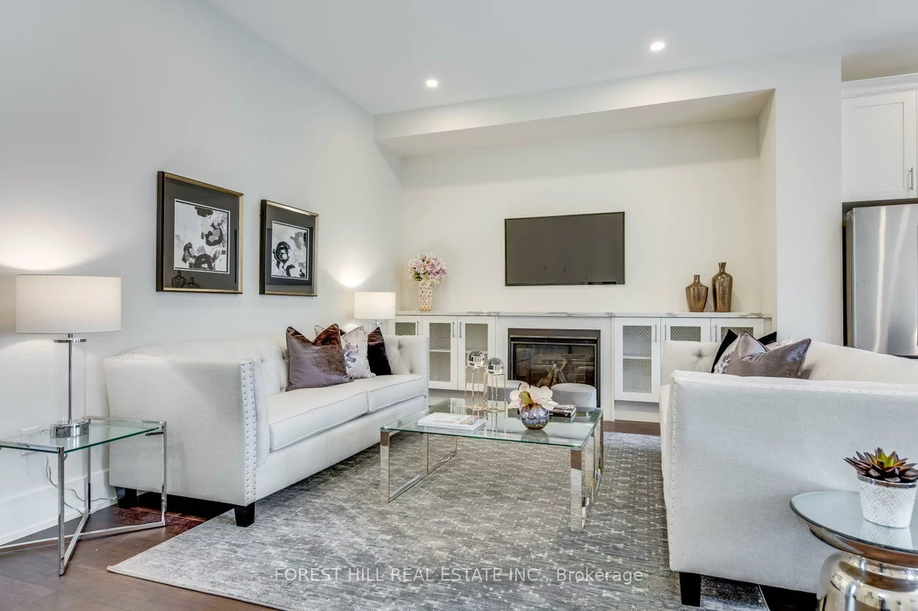 727, Ebony, Lakeview, Mississauga