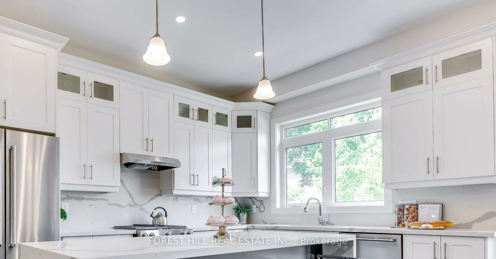 727, Ebony, Lakeview, Mississauga