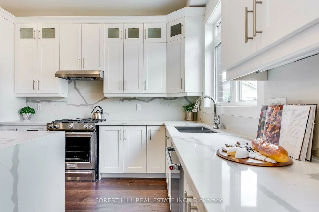 727, Ebony, Lakeview, Mississauga