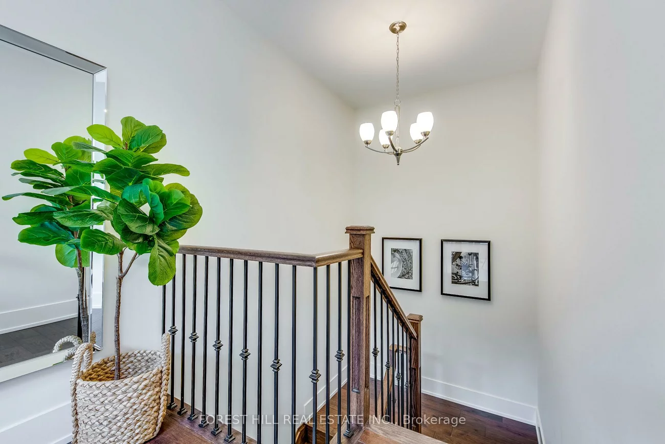 727, Ebony, Lakeview, Mississauga