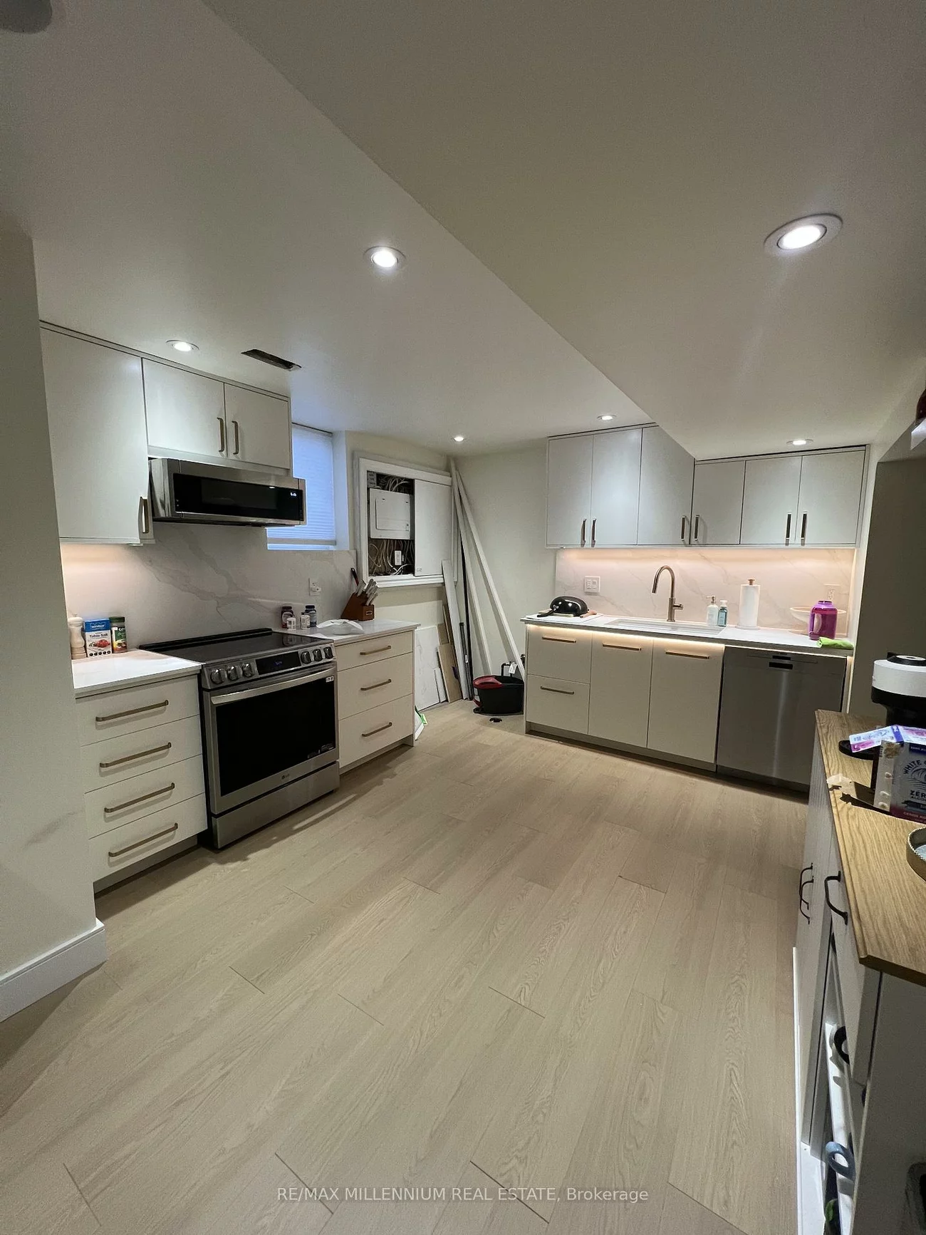 5988, Sidmouth, East Credit, Mississauga
