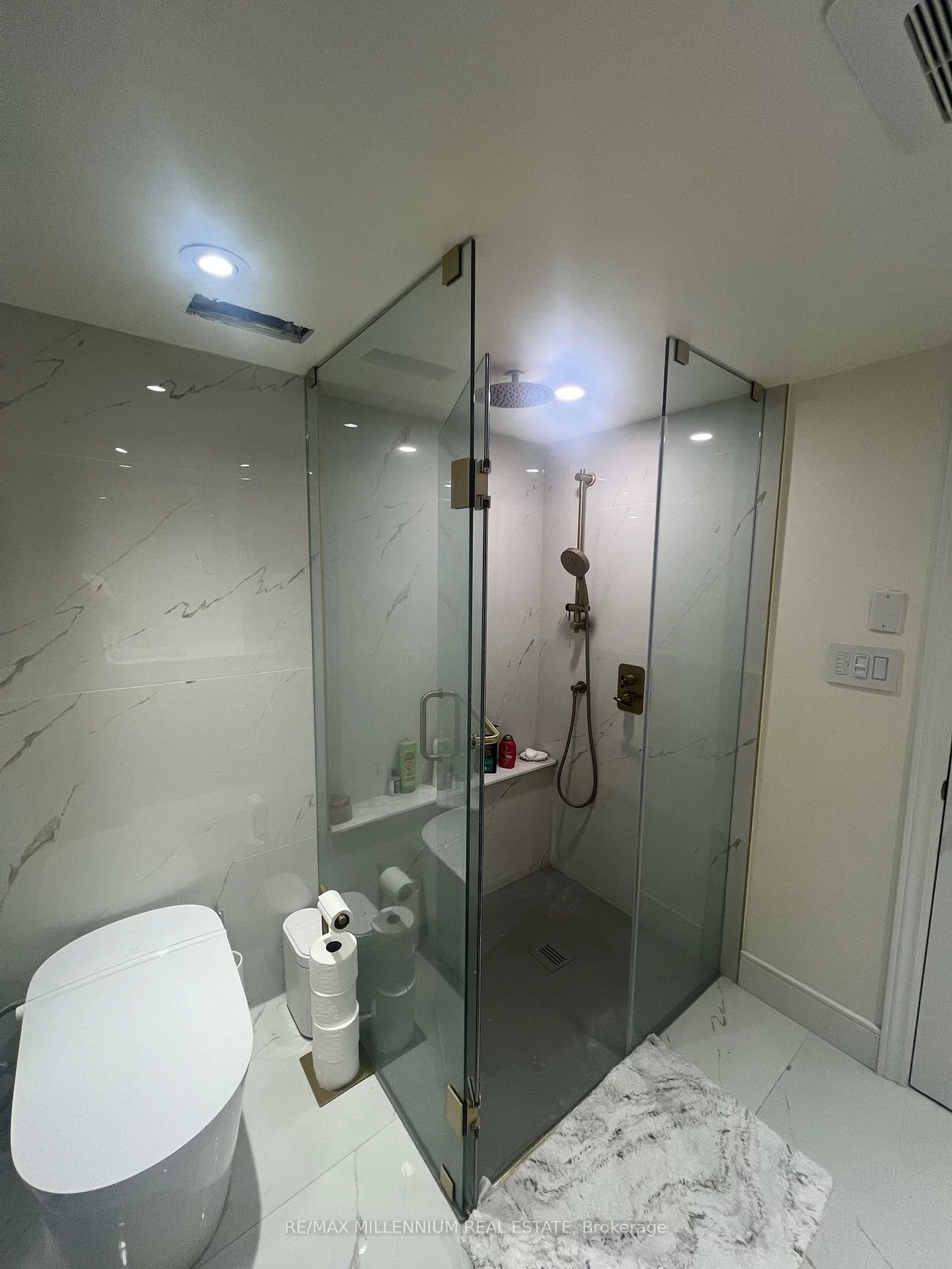 5988, Sidmouth, East Credit, Mississauga