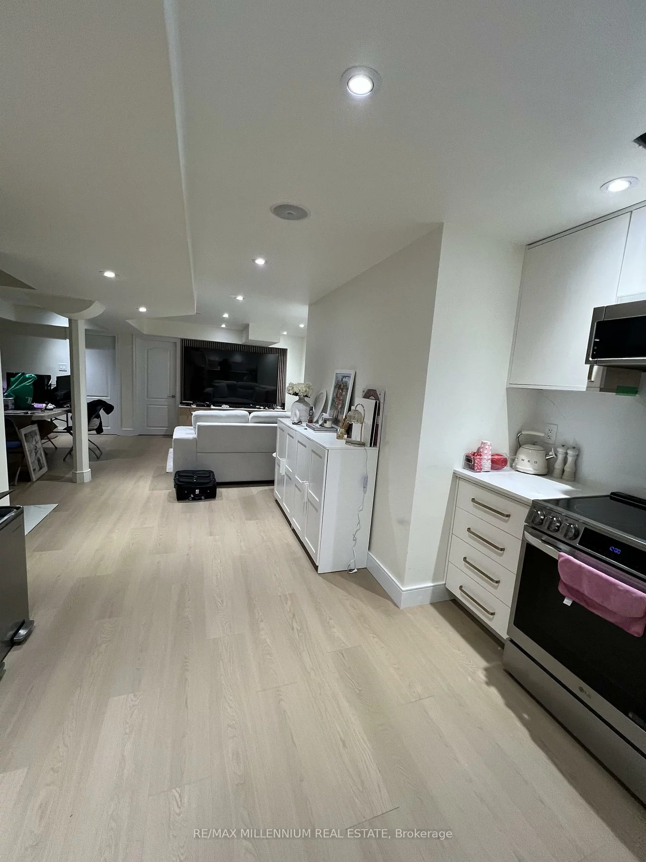 5988, Sidmouth, East Credit, Mississauga
