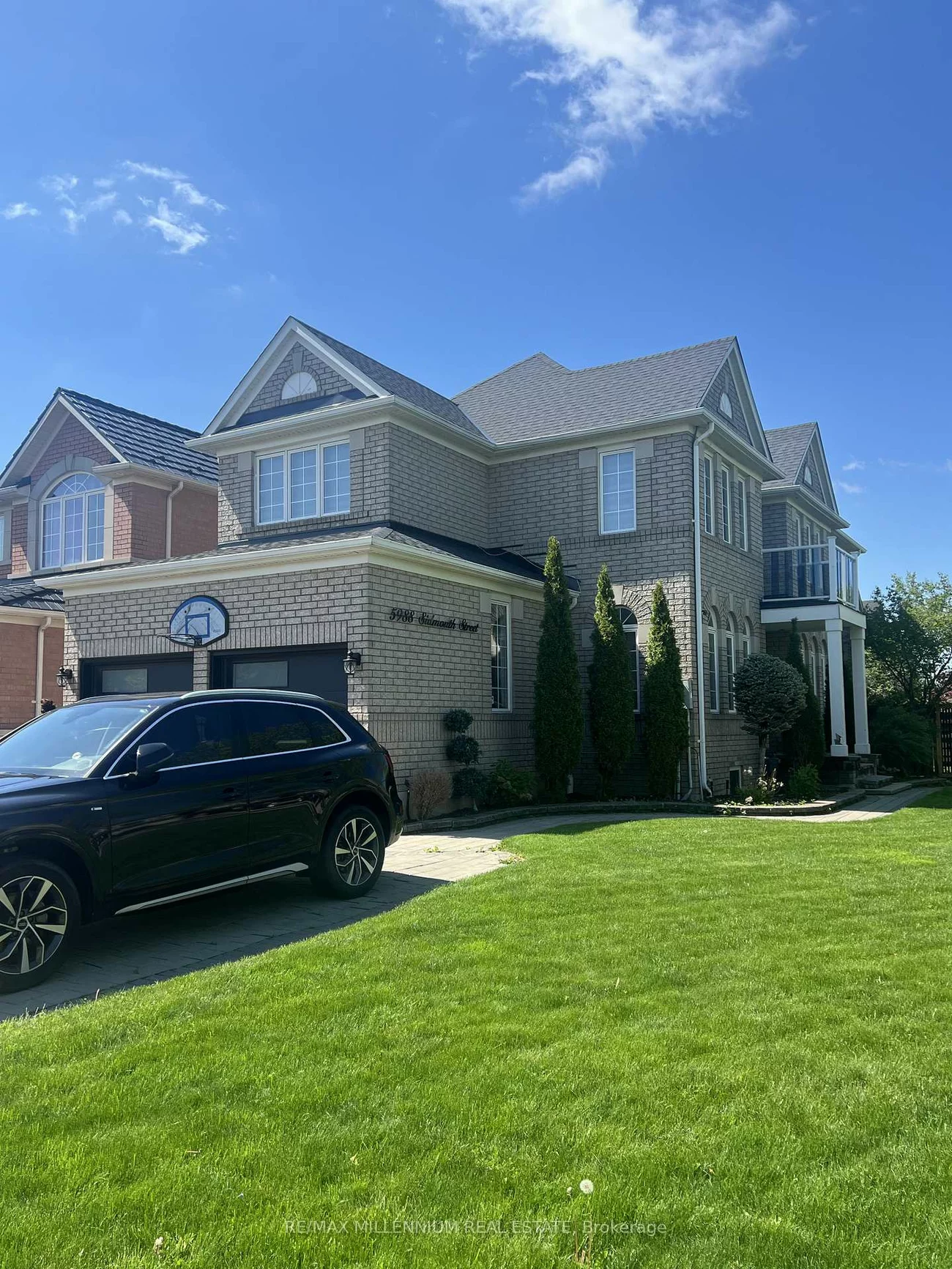 5988, Sidmouth, East Credit, Mississauga
