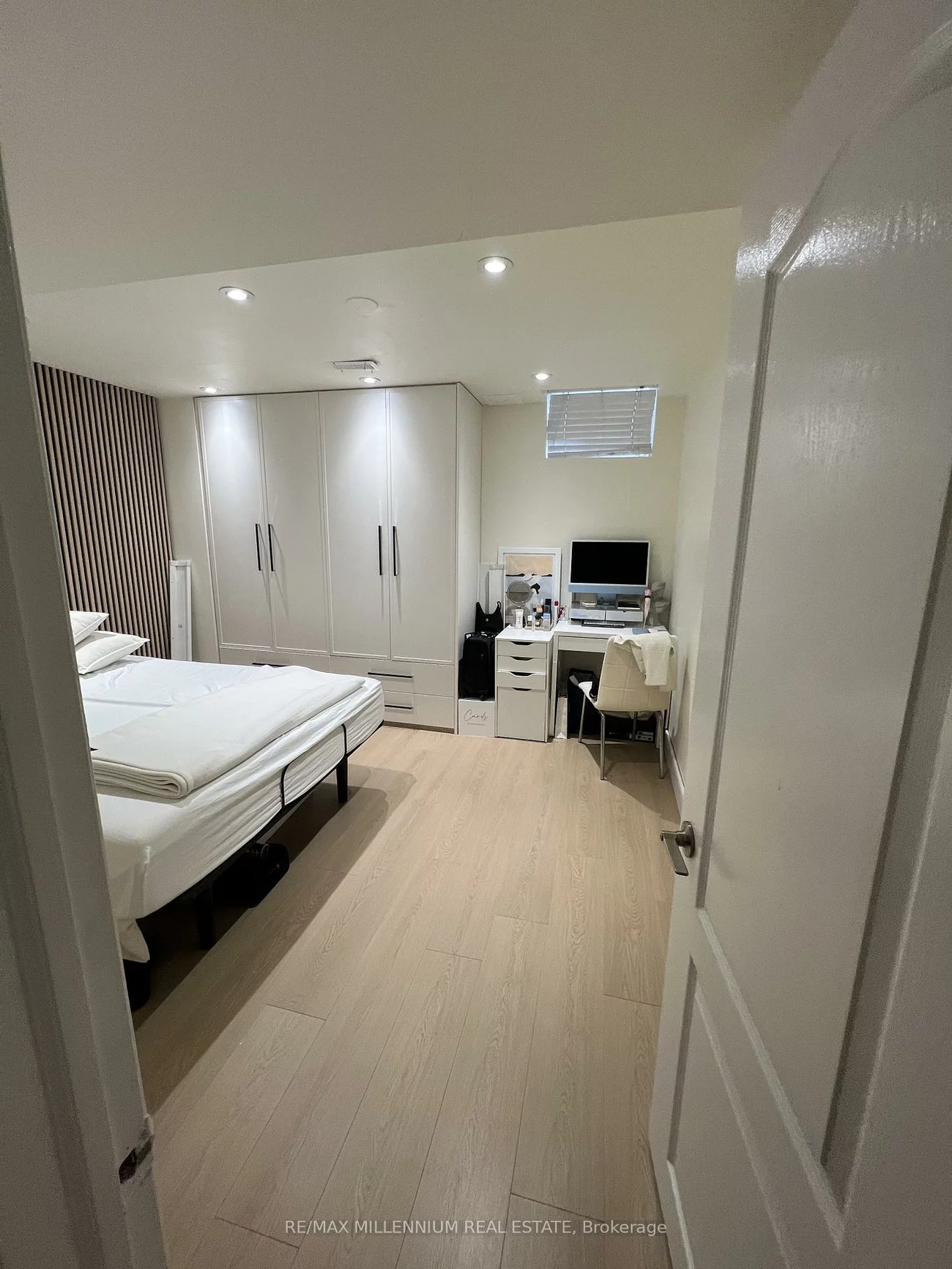 5988, Sidmouth, East Credit, Mississauga