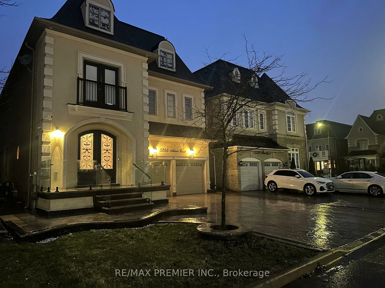 5244, Adobe, Churchill Meadows, Mississauga