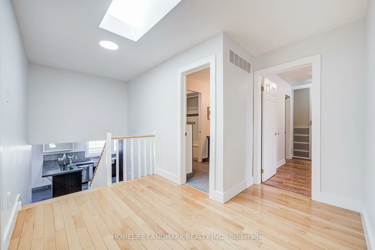 1608, Sherwood Forrest, Sheridan, Mississauga
