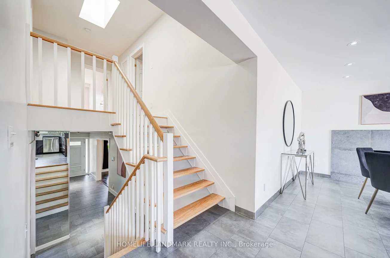1608, Sherwood Forrest, Sheridan, Mississauga