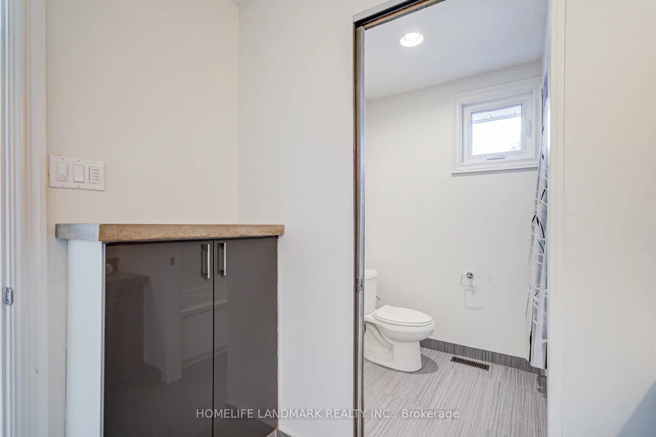1608, Sherwood Forrest, Sheridan, Mississauga