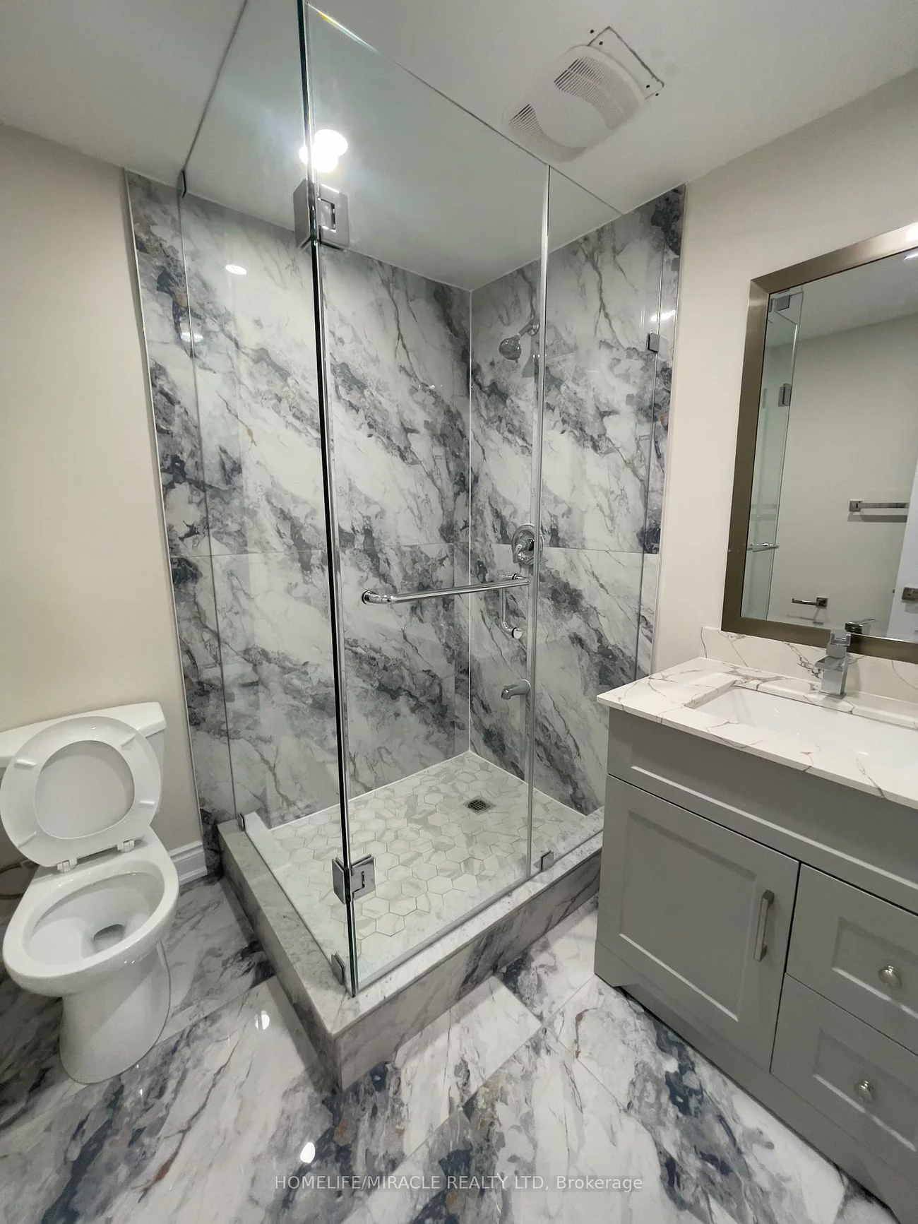 5522, Fleur-De-Lis, Hurontario, Mississauga