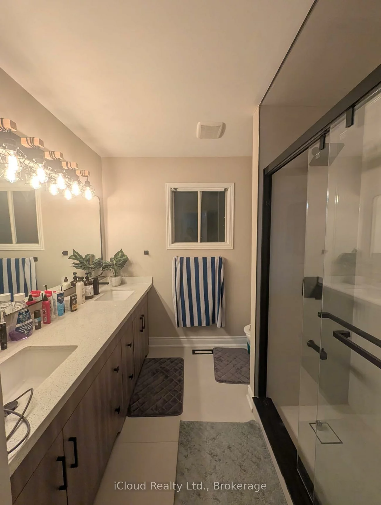 5470, Palmerston, Central Erin Mills, Mississauga