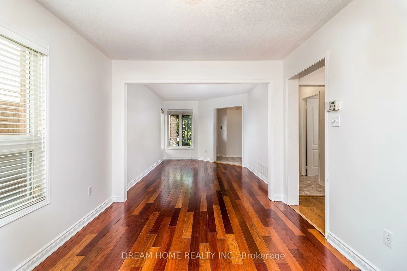 2832, Galleon, Central Erin Mills, Mississauga