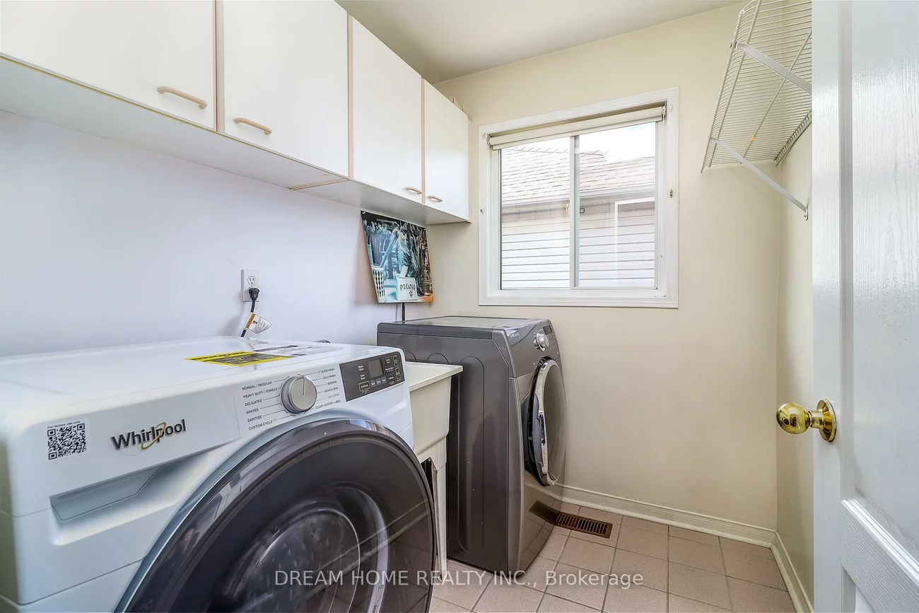 2832, Galleon, Central Erin Mills, Mississauga