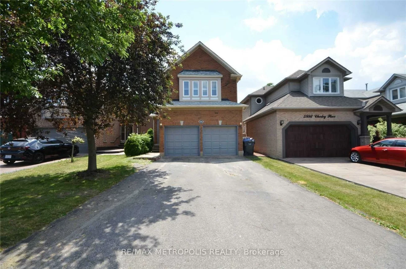 5884, Chorley, Central Erin Mills, Mississauga