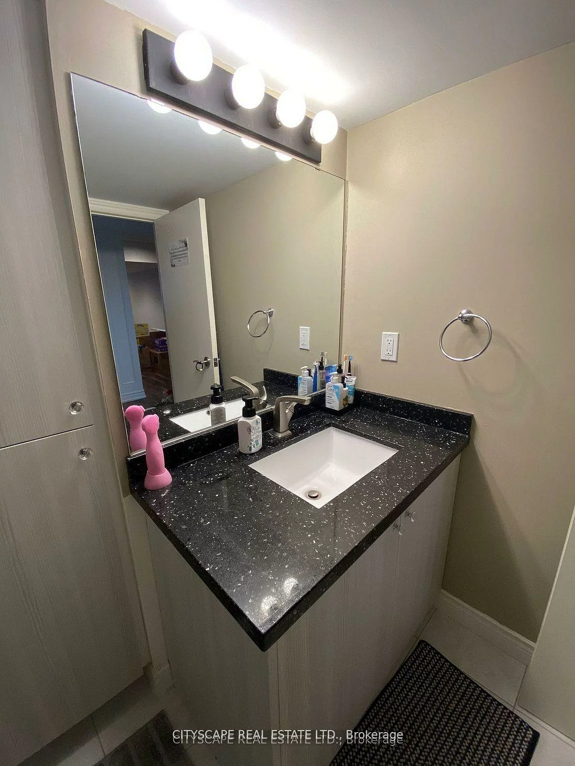 1445, Daniel Creek, East Credit, Mississauga
