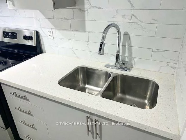 6421, Donway, East Credit, Mississauga