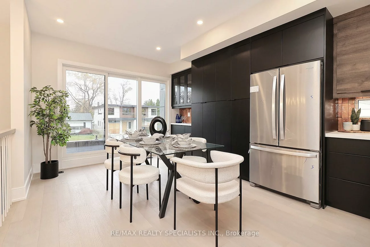 1046, ROOSEVELT, Lakeview, Mississauga