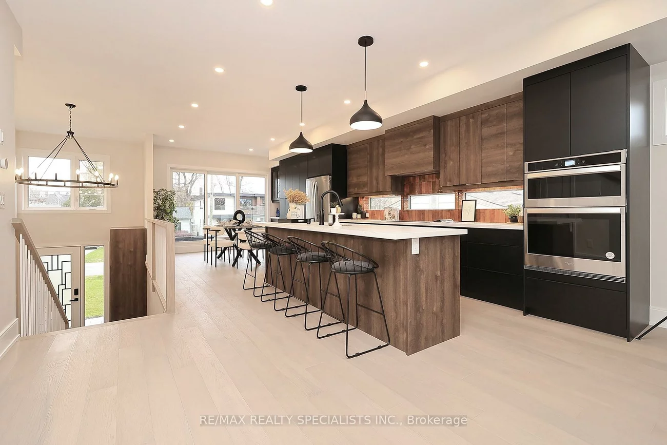 1046, ROOSEVELT, Lakeview, Mississauga