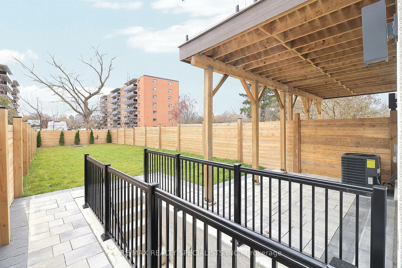 1046, ROOSEVELT, Lakeview, Mississauga