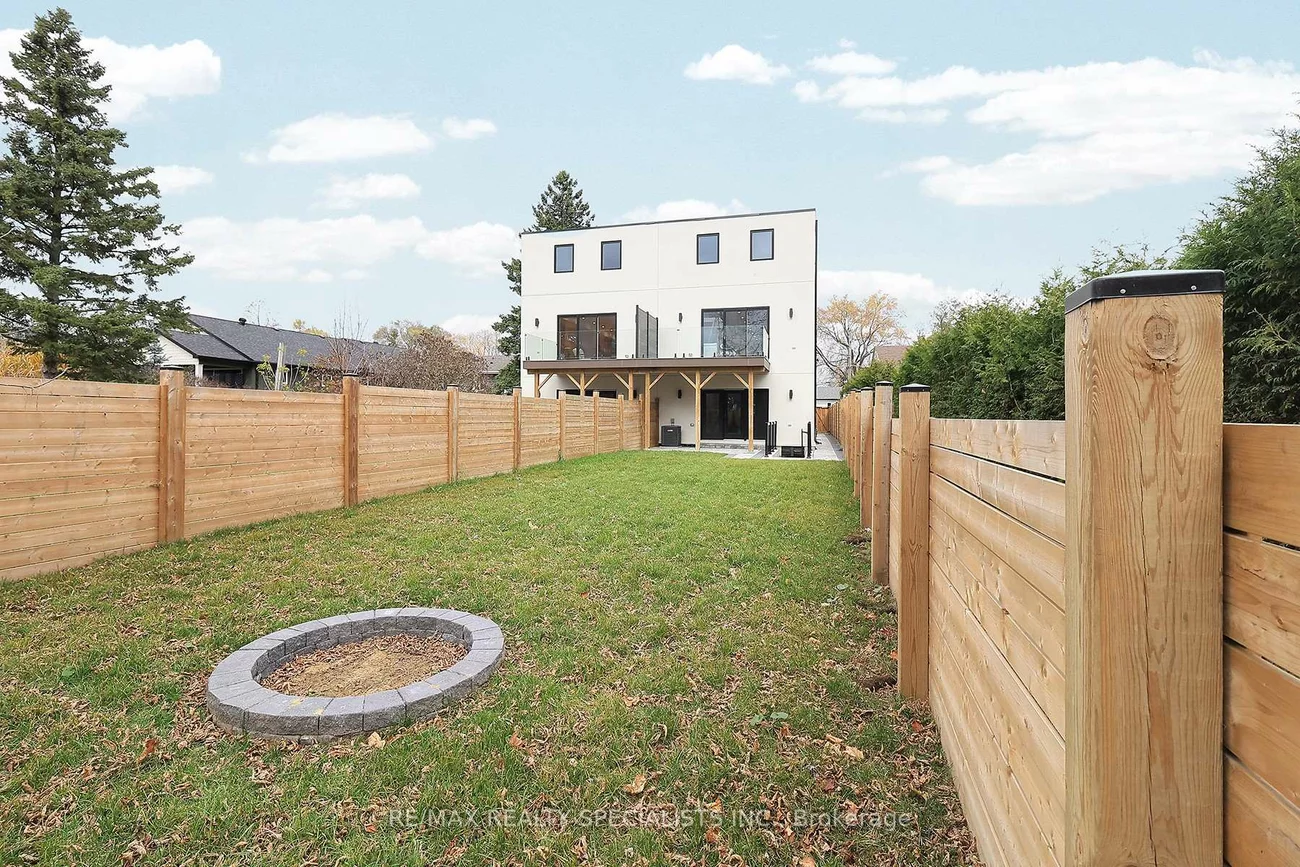 1046, ROOSEVELT, Lakeview, Mississauga