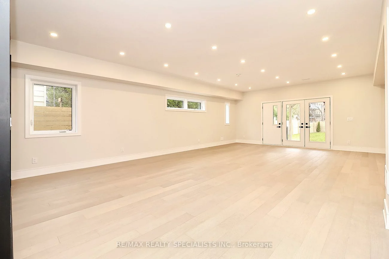 1046, ROOSEVELT, Lakeview, Mississauga