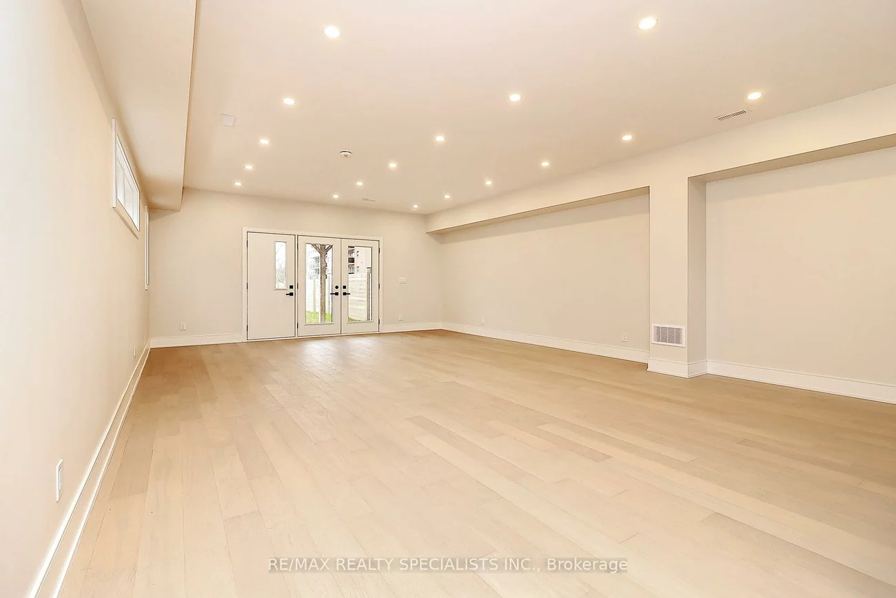 1046, ROOSEVELT, Lakeview, Mississauga