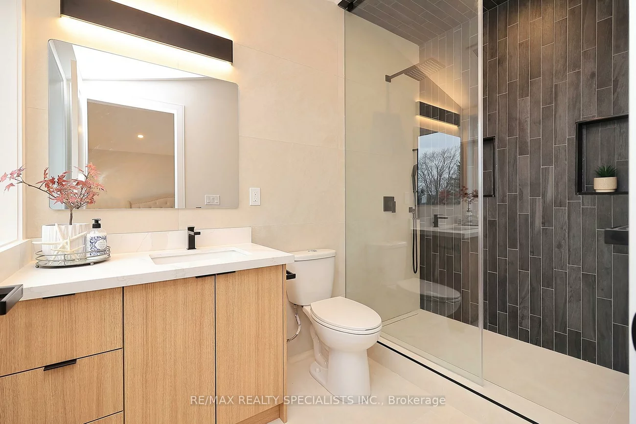 1048, ROOSEVELT, Lakeview, Mississauga