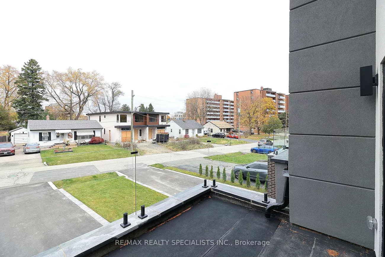 1048, ROOSEVELT, Lakeview, Mississauga